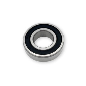 Styrehjuleleje i metal med sort forseglingsring, rund leje til styrhjul og mekaniske systemer, slidstærkt og præcist designet.