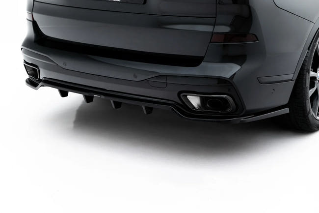 Maxton rear splitter til BMW X7 M-Pack G07 – blank sort – billede 2 af 6