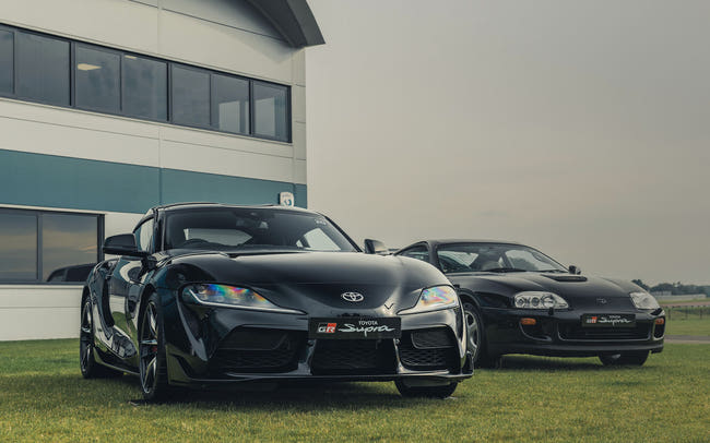Milltek cat-back udstødning til Toyota Supra A90 Coupe 3.0 Turbo, race, tips i brændt titanium