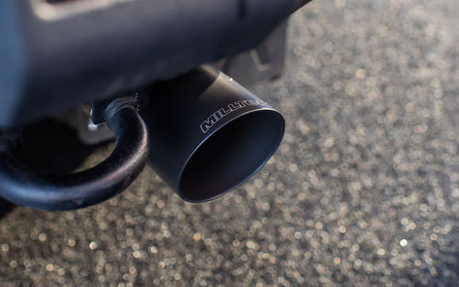 Milltek resonansdæmpet system med Cerakote sorte endrør – Ineos Grenadier B58 – produktbillede 2