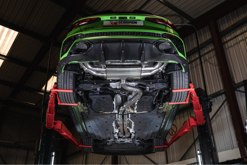 Scorpion GPF-back udstødning til Audi RS3 8Y Sportback med ventiler, OE Fitment, set nedefra
