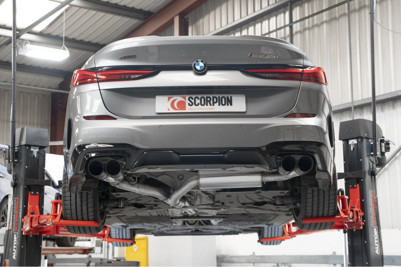 Scorpion GPF-back udstødning til BMW M235I med ventiler, Daytona Ceramic, set bagfra