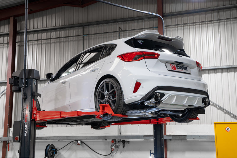 Scorpion GPF-back udstødning til Ford Focus, Daytona, set fra siden