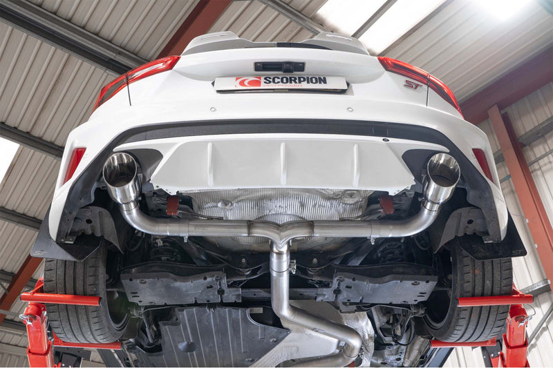 Scorpion GPF-back udstødning til Ford Focus, Daytona, set nedefra