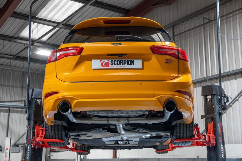Scorpion GPF-back udstødning til Ford Focus, Daytona, set bagfra