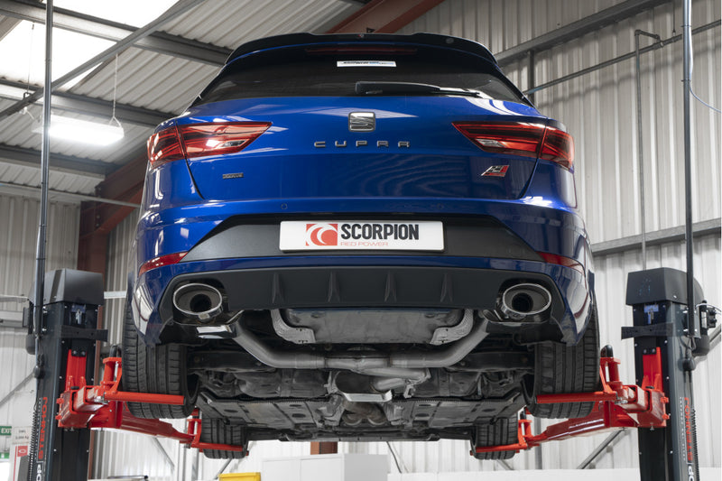 Scorpion GPF-back udstødning til Seat Leon – resoneret, EVO R, set bagfra