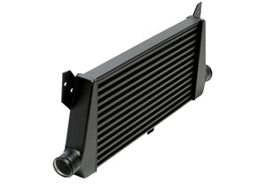 TA-Technix intercooler – Sort intercooler kantet fra siden