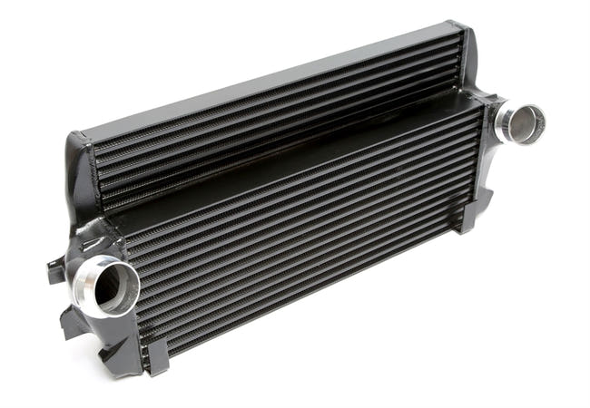 TA-Technix intercooler – Sort intercooler med tilslutningsdele Design