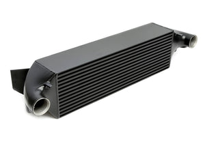 TA-Technix intercooler – Intercooler med sorte sidestykker og finner