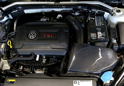 TA-Technix luftindsugning – Bilmotor sort carbonfiber dække