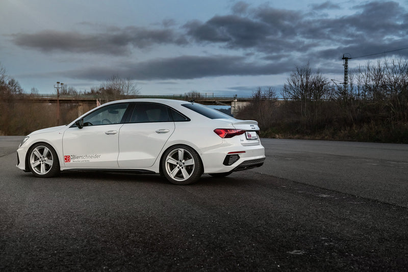 Audi A3 type GY Limousine med KW-undervogn