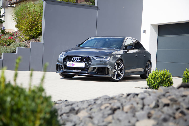 Audi RS3 type 8V Limousine med KW-undervogn