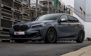 BMW 1er type F40 med KW-undervogn