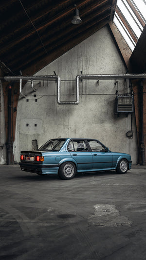 BMW 3er E30 325 ix med KW-undervogn