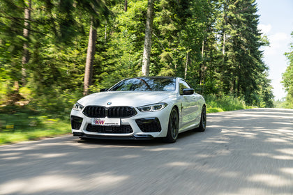 BMW M8 Competition med KW-undervogn