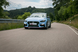 Hyundai i30 First Edition med KW-undervogn