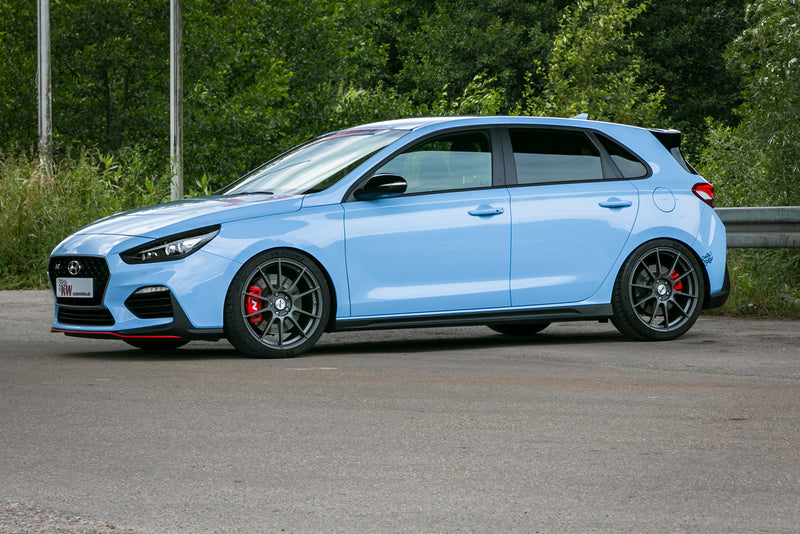 Hyundai i30 First Edition med KW-undervogn