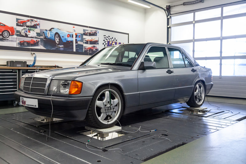 Mercedes 190 med KW-undervogn