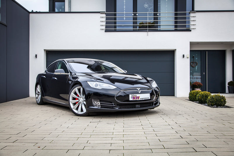 Tesla Modell S med KW-undervogn
