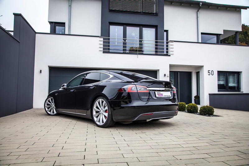 Tesla Modell S med KW-undervogn
