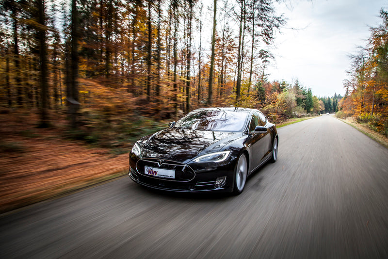 Tesla Modell S med KW-undervogn