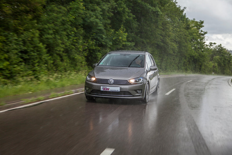 VW Golf VII Sportsvan med KW-undervogn