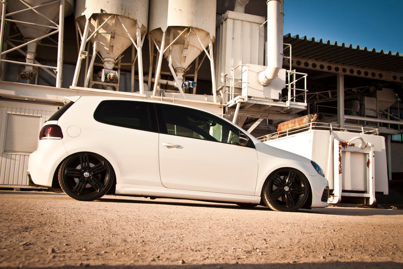 VW Golf VI R med KW-undervogn