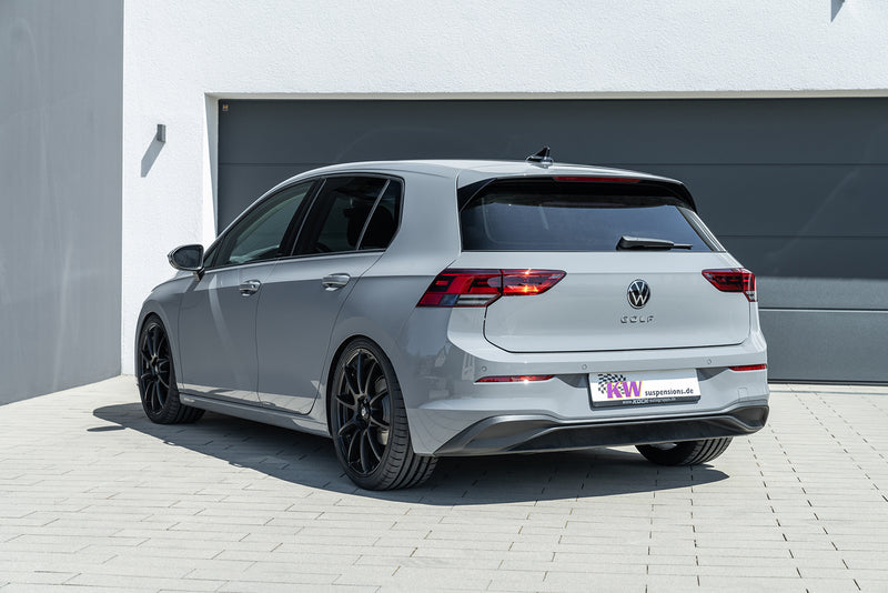 VW Golf VIII med KW-undervogn