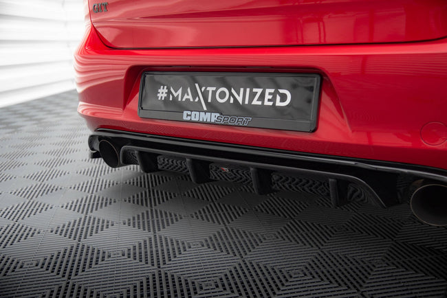 Maxton rear valance til Volkswagen Golf Mk7 GTI Clubsport – blank sort – billede 1 af 4