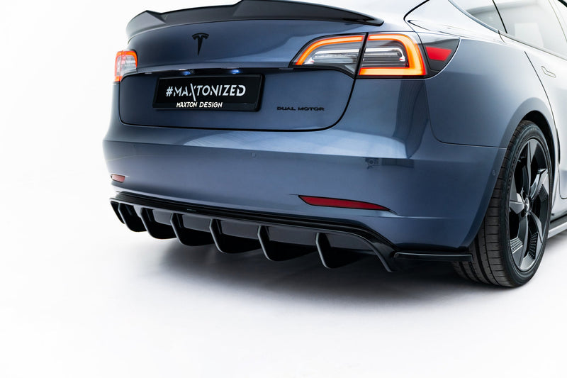 Maxton rear valance til Tesla Model 3 – billede 1 af 8