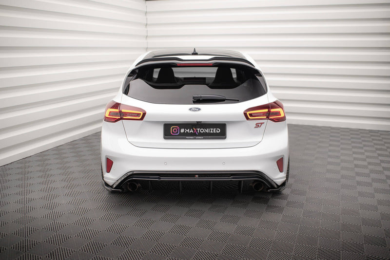 Maxton rear valance til Ford Focus Hatchback ST Mk4 – blank sort – billede 1 af 13