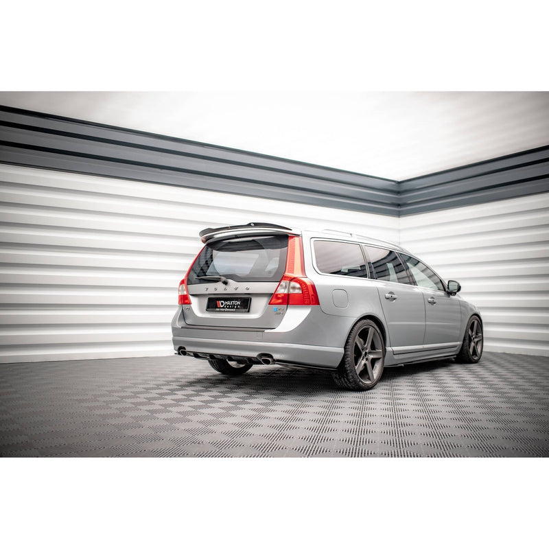 Maxton rear valance til Volvo V70 Mk3 – blank sort – billede 1 af 7