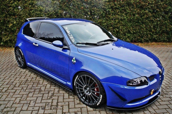 Maxton sideskørter til Alfa Romeo 147 GTA – blank sort – billede 1 af 4