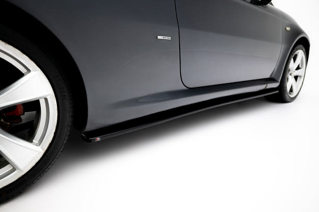 Maxton sideskørter til Alfa Romeo GT – blank sort – billede 2 af 5