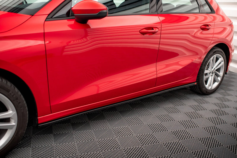 Maxton sideskørter til Audi A3 8Y – blank sort – billede 1 af 6