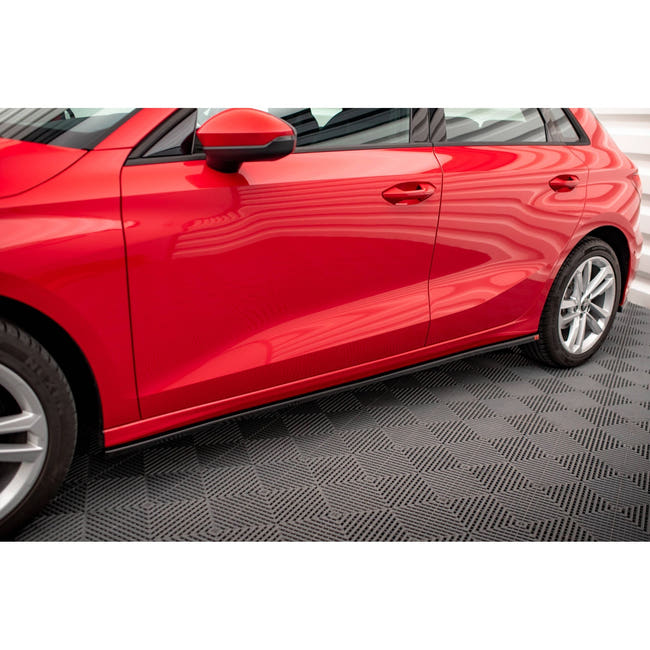 Maxton sideskørter til Audi A3 8Y – blank sort – billede 1 af 6
