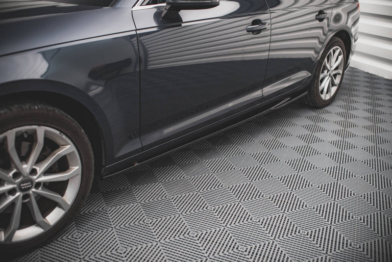 Maxton sideskørter til Audi A4 Avant / Sedan B9 – blank sort – billede 1 af 5