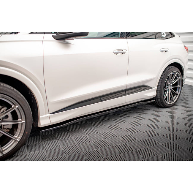 Maxton sideskørter til Audi Q4 e-tron Sportback S-line Mk1 – blank sort – billede 1 af 6