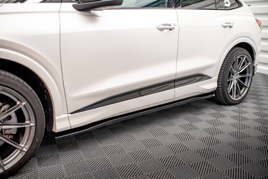 Maxton sideskørter til Audi Q4 e-tron Sportback S-line Mk1 – blank sort – billede 1 af 6