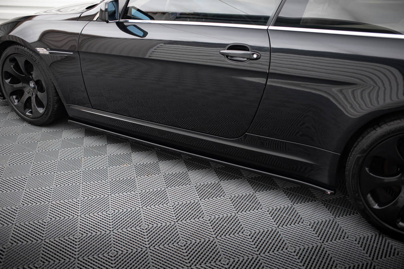 Maxton sideskørter til BMW M6 E63 – blank sort – billede 3 af 5