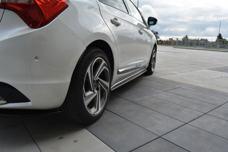 Maxton sideskørter til Citroen DS5 – blank sort – billede 4 af 8