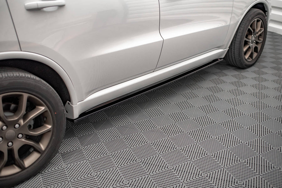 Maxton sideskørter til Dodge Durango RT Mk3 – blank sort – billede 1 af 6
