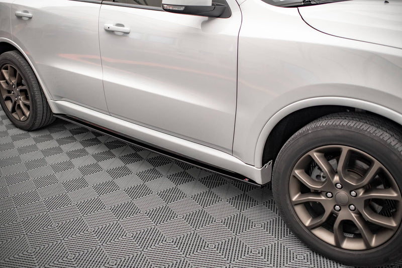 Maxton sideskørter til Dodge Durango RT Mk3 – blank sort – billede 2 af 6