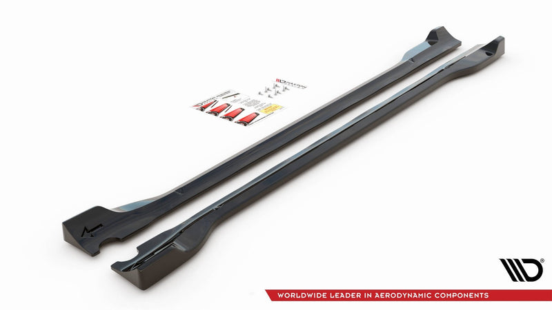 Maxton sideskørter til Ford Escape Mk3 – blank sort – billede 3 af 4
