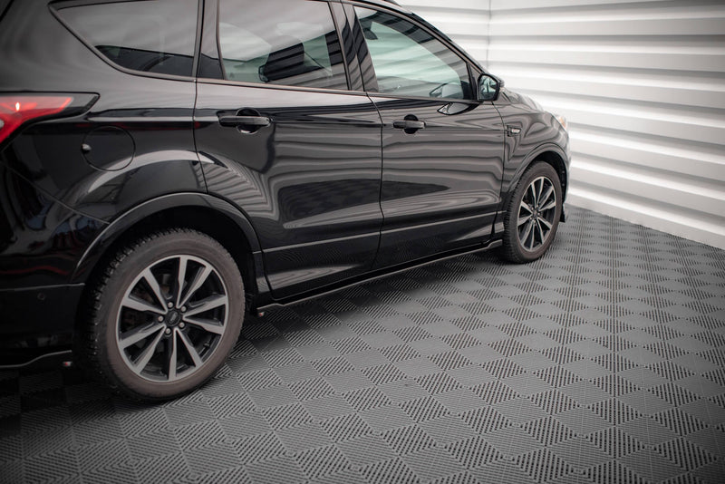 Maxton sideskørter til Ford Escape ST-Line Mk3 – blank sort – billede 3 af 7