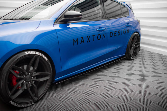 Maxton sideskørter til Ford Focus ST / ST-Line Mk4 – blank sort – billede 1 af 5