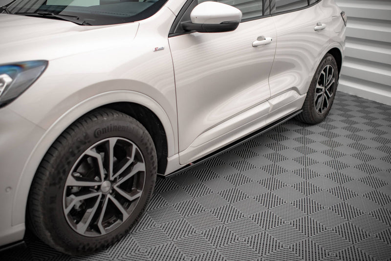 Maxton sideskørter til Ford Kuga ST-Line Mk3 – blank sort – billede 1 af 5