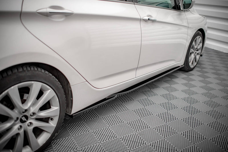 Maxton sideskørter til Hyundai I40 Mk1 – blank sort – billede 3 af 5