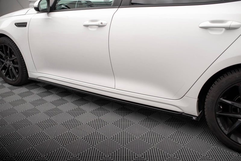 Maxton sideskørter til Kia Optima Mk4 Facelift – blank sort – billede 3 af 5