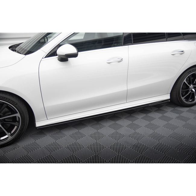 Maxton sideskørter til Mercedes-Benz CLA AMG-Line C118 – blank sort – billede 1 af 6